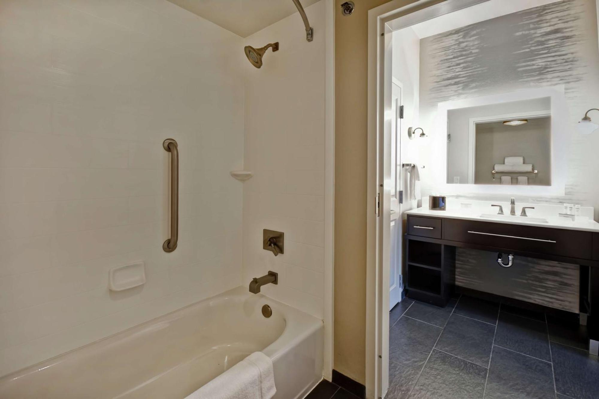 Homewood Suites By Hilton Dallas Arlington South Exteriör bild